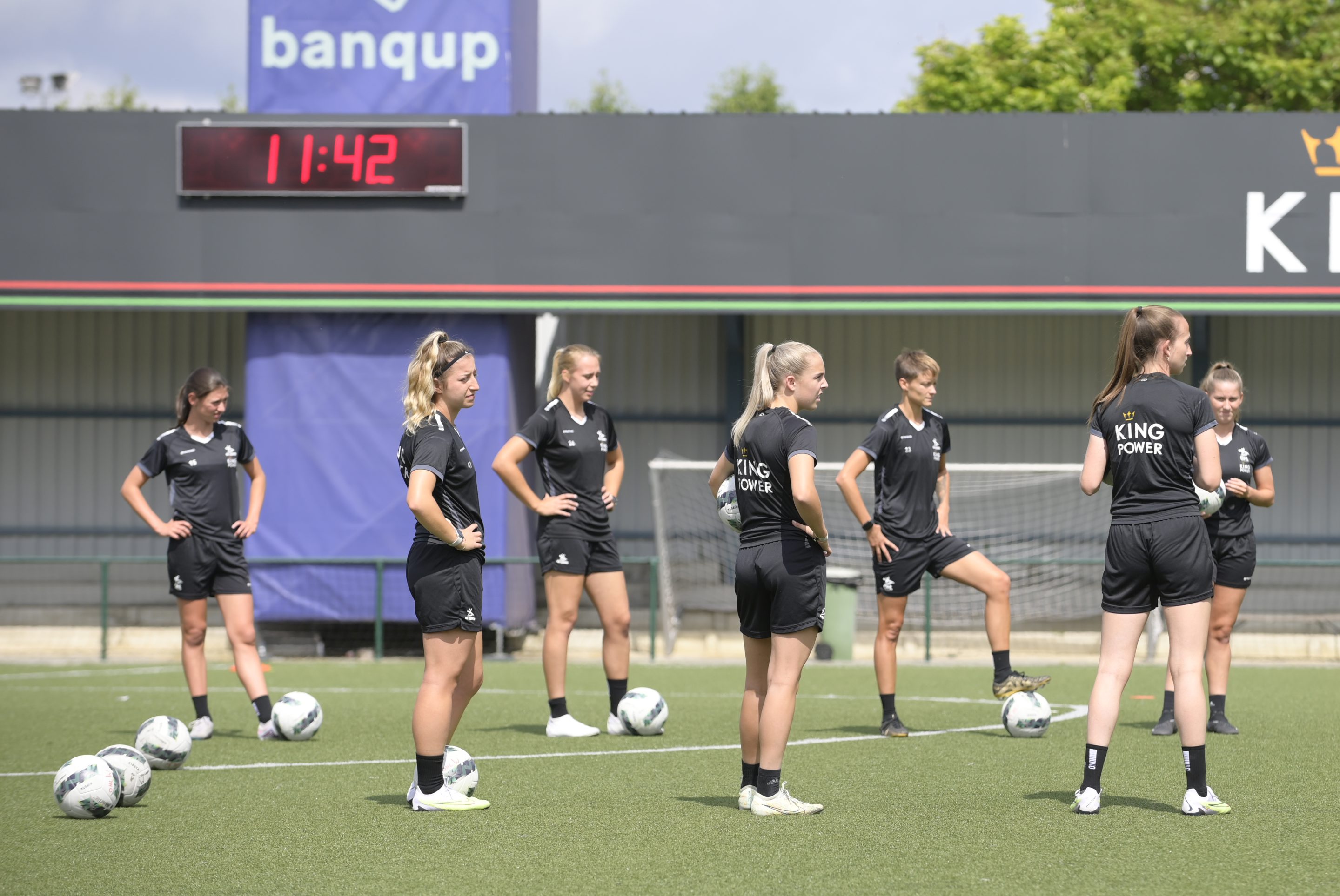 OH Leuven Women vertrekt op stage naar Leicester OHL OudHeverlee